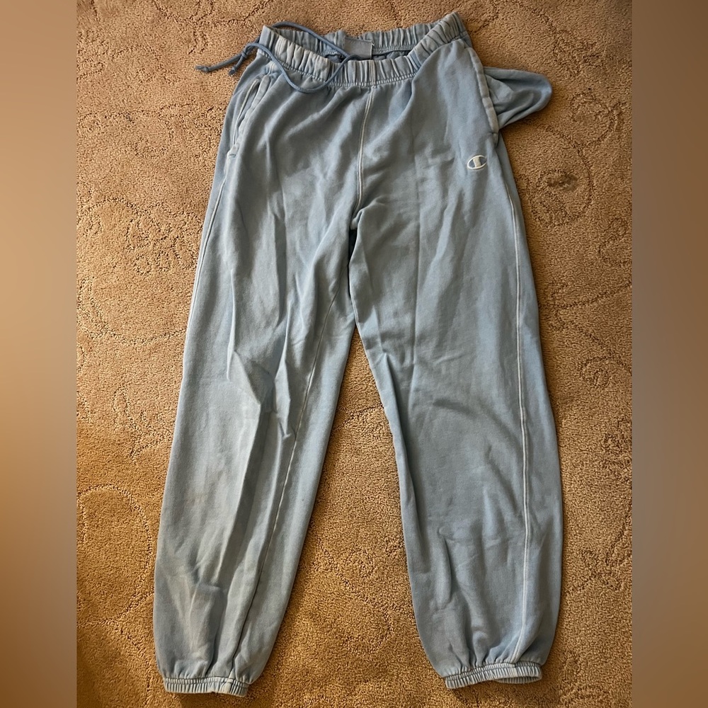 Champion Vintage wash Joggers/Sweatpants- Light blue. SIZE M